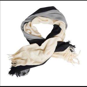 DONNI Scarf NWT